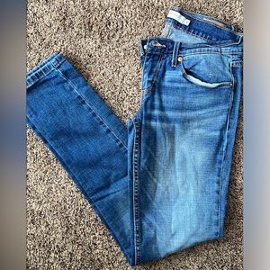 Levi 524 Skinny: Size 5-Like New!